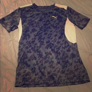 Puma short sleeve shirt boys large